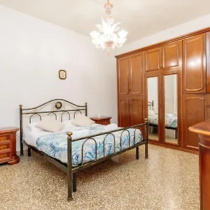 elegant-flat-15-minutes-to-venice-with-parking-e-netflix.hotelinveneto.com/